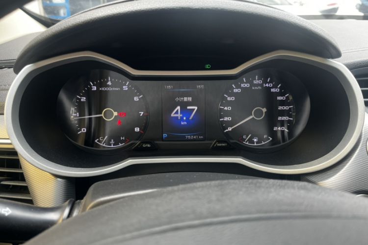 Used Geely Auto Emgrand GL 2017 1.8L DCT Elite Model Odometer Close Up