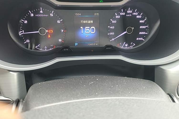 Used Geely Auto Emgrand GL 2017 1.3T DCT Elite Model Odometer Close Up