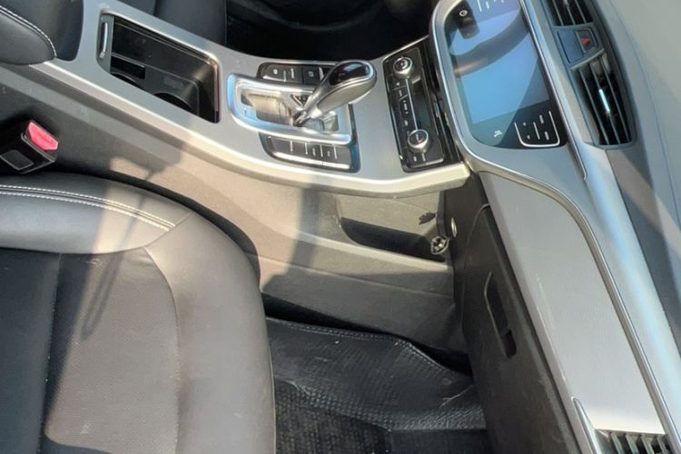 Used Geely Auto Emgrand GL 2017 1.8L DCT Elite Model Exterior 3