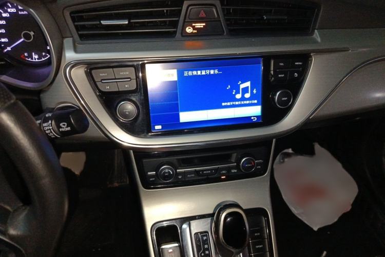 Used Geely Auto Emgrand GL 2017 1.8L DCT Elite Model Audio And AC Panel