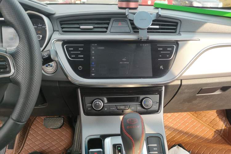 Used Geely Auto Emgrand GL 2017 1.8L DCT Elite Model Audio And AC Panel