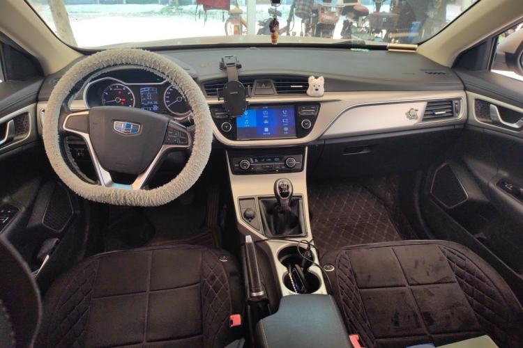 Used Geely Auto Emgrand GL 2017 1.8L Manual Elite Model Center Console