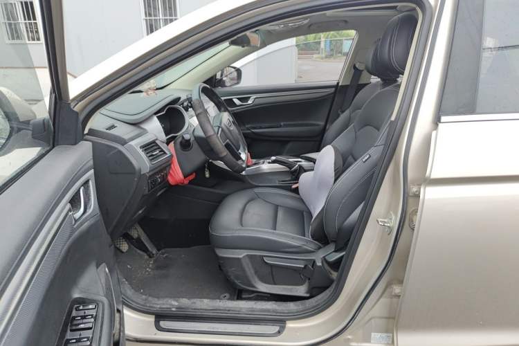 Used Geely Auto Emgrand GL 2017 1.8L Manual Elite Model Driver Seat
