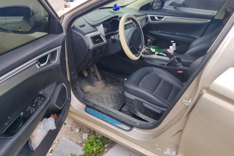 Used Geely Auto Emgrand GL 2017 1.3T Manual Elite Model Driver Seat