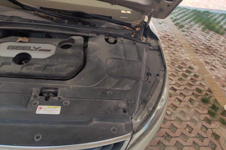 Used Geely Auto Emgrand GL 2017 1.8L Manual Elite Model Engine Bay Left