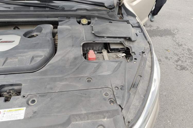 Used Geely Auto Emgrand GL 2017 1.8L Manual Elite Model Engine Bay Left