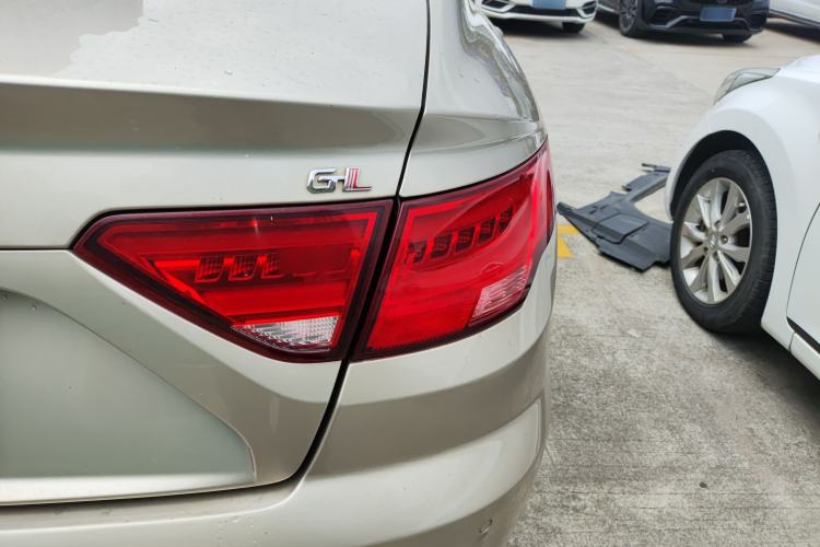 Used Geely Auto Emgrand GL 2017 1.8L DCT Elite Model Exterior 1