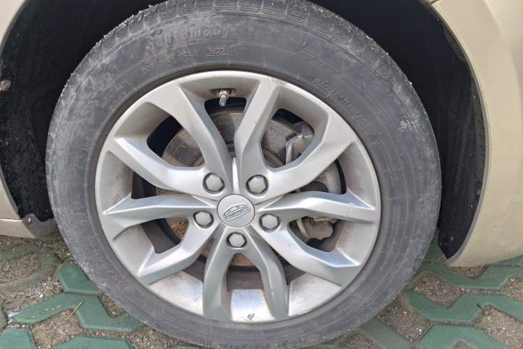 Used Geely Auto Emgrand GL 2017 1.3T DCT Elite Model Exterior 7