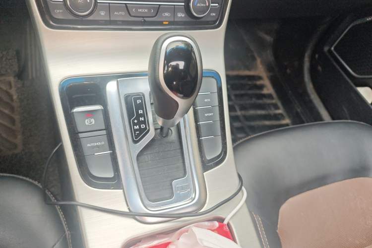 Used Geely Auto Emgrand GL 2017 1.3T DCT Luxury Model Gear Lever