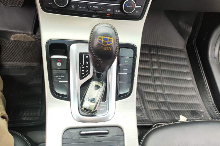Used Geely Auto Emgrand GL 2017 1.8L DCT Elite Model Gear Lever