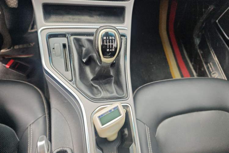 Used Geely Auto Emgrand GL 2017 1.8L Manual Elite Model Gear Lever