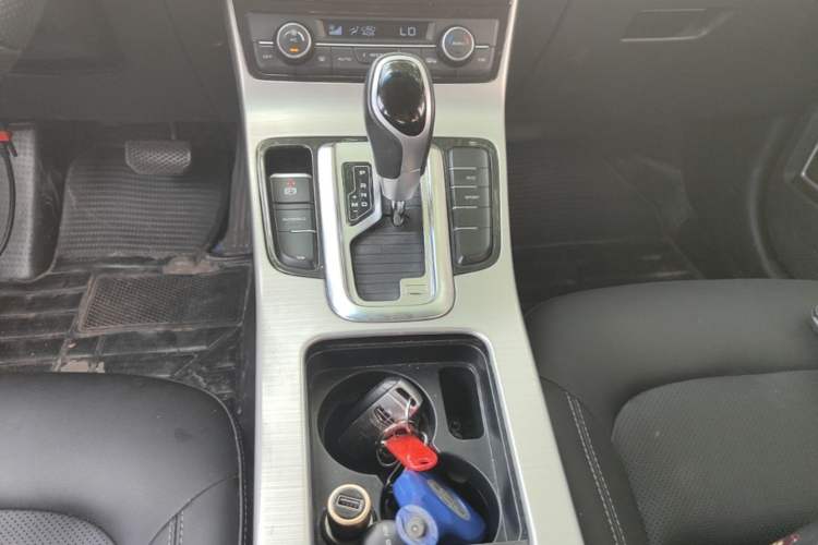 Used Geely Auto Emgrand GL 2017 1.8L DCT Elite Model Gear Lever