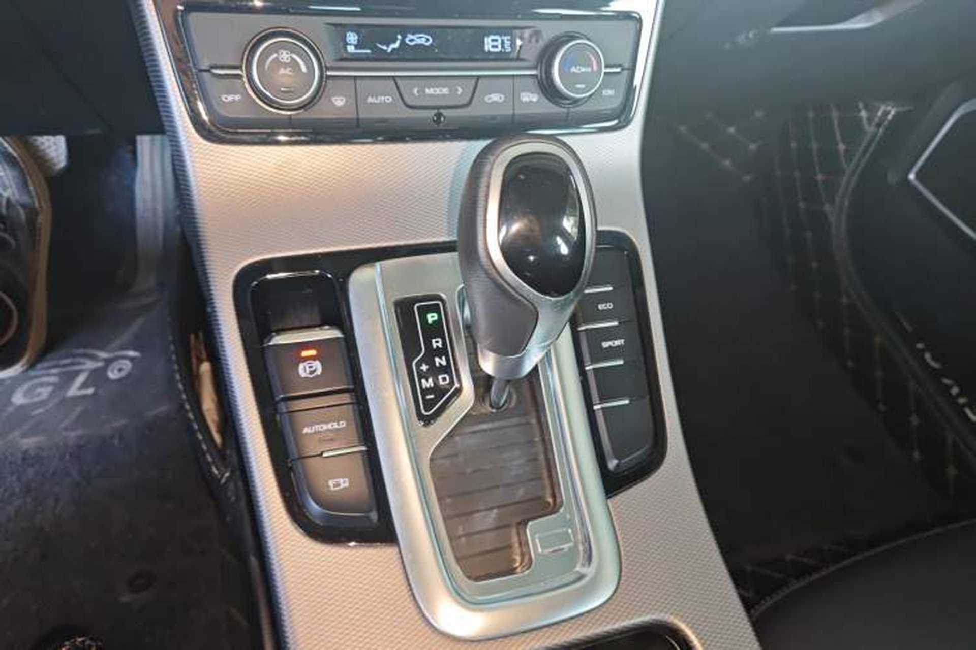Used Geely Auto Emgrand GL 2017 1.8L DCT Elite Model Gear Lever