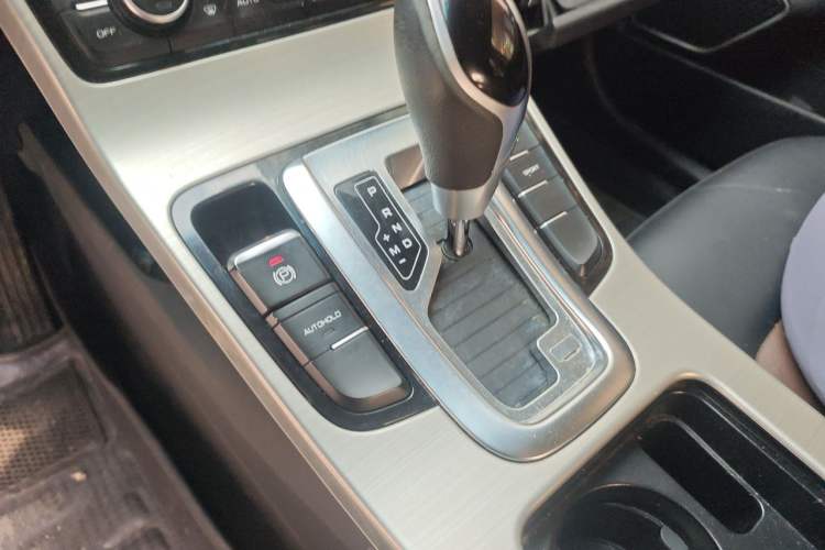Used Geely Auto Emgrand GL 2017 1.3T DCT Luxury Model Gear Lever