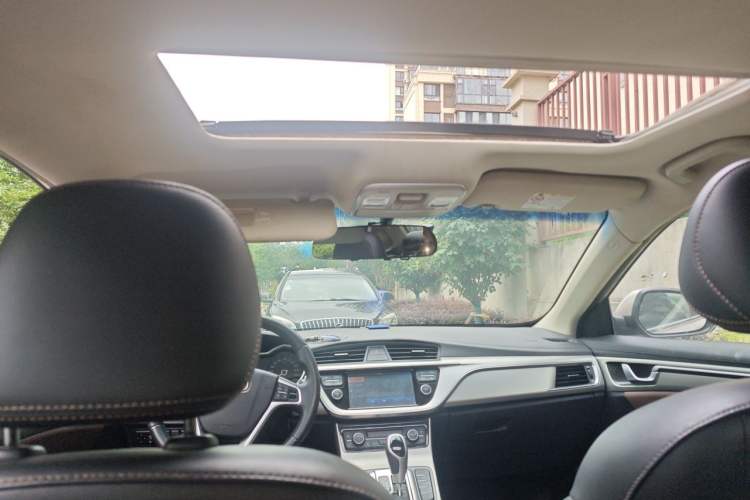 Used Geely Auto Emgrand GL 2017 1.3T DCT Luxury Model Headliner