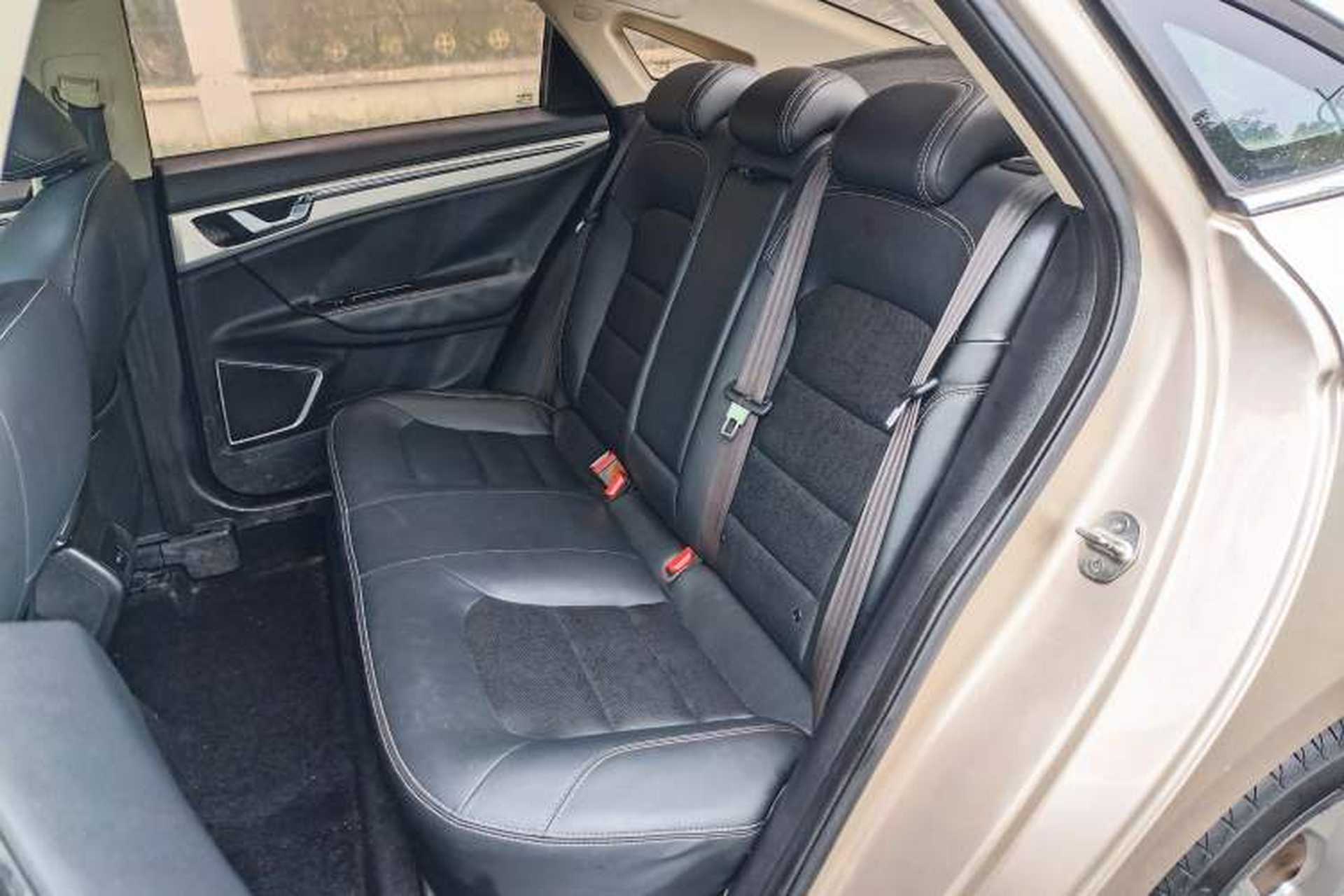 Used Geely Auto Emgrand GL 2017 1.3T Manual Elite Model Interior 10