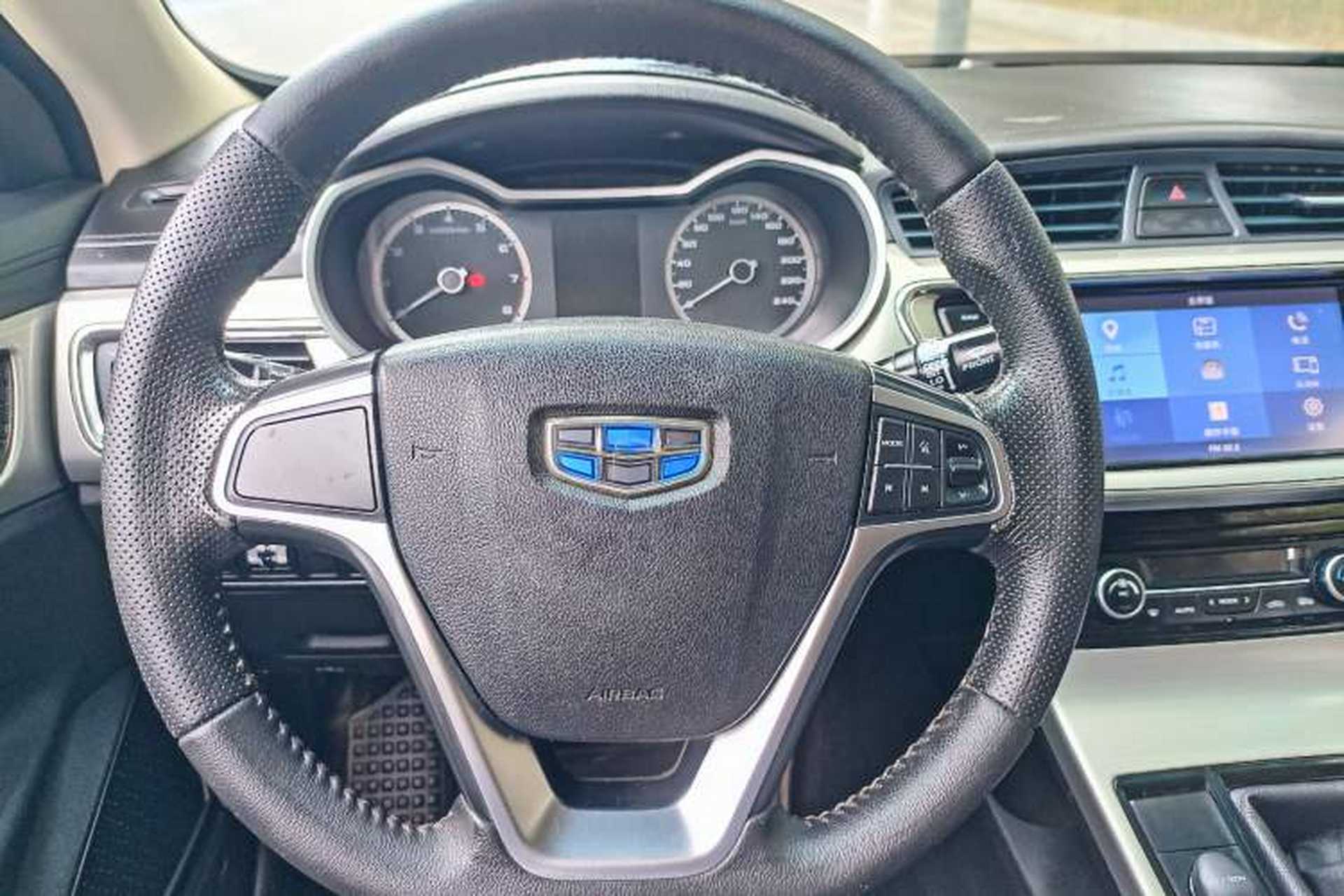 Used Geely Auto Emgrand GL 2017 1.3T Manual Elite Model Interior 14