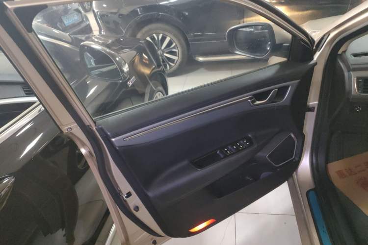 Used Geely Auto Emgrand GL 2017 1.8L DCT Elite Model Left Front Door Interior