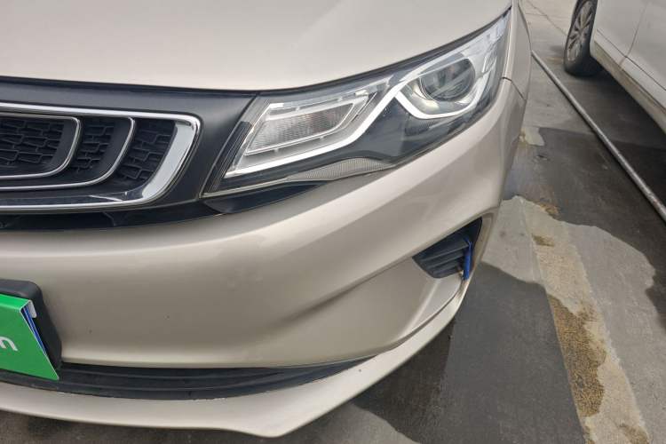 Used Geely Auto Emgrand GL 2017 1.8L Manual Elite Model Left Front Headlight