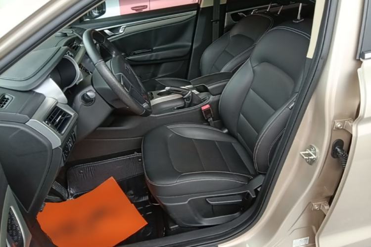 Used Geely Auto Emgrand GL 2017 1.3T Manual Elite Model Left Front Seat