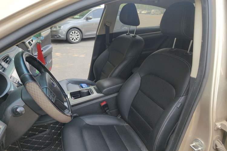 Used Geely Auto Emgrand GL 2017 1.3T DCT Elite Model Left Front Seat