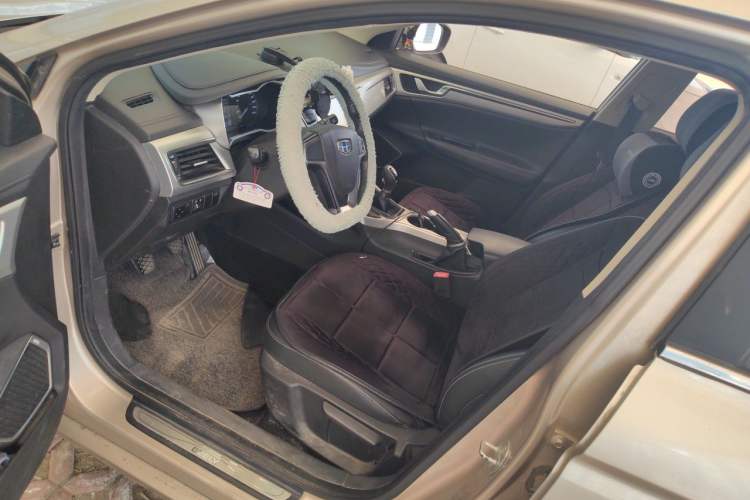 Used Geely Auto Emgrand GL 2017 1.8L Manual Elite Model Left Front Seat