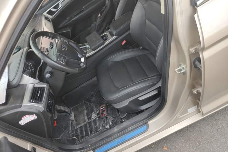 Used Geely Auto Emgrand GL 2017 1.8L DCT Elite Model Left Front Seat