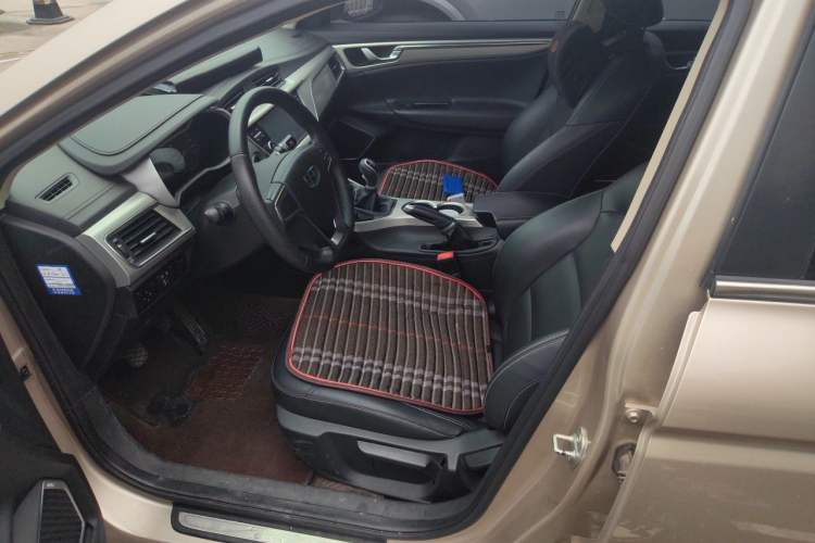 Used Geely Auto Emgrand GL 2017 1.8L Manual Elite Model Left Front Seat