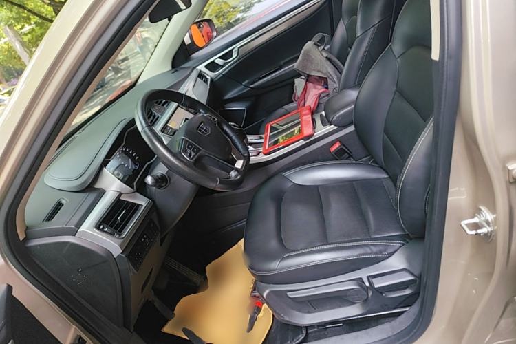Used Geely Auto Emgrand GL 2017 1.8L DCT Elite Model Left Front Seat