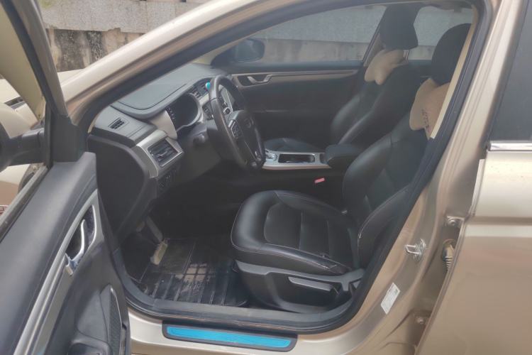 Used Geely Auto Emgrand GL 2017 1.3T DCT Elite Model Left Front Seat