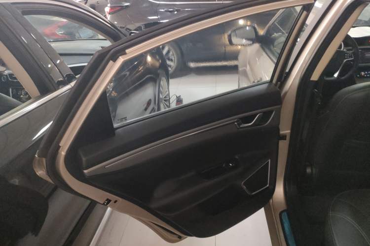 Used Geely Auto Emgrand GL 2017 1.8L DCT Elite Model Left Rear Door Interior