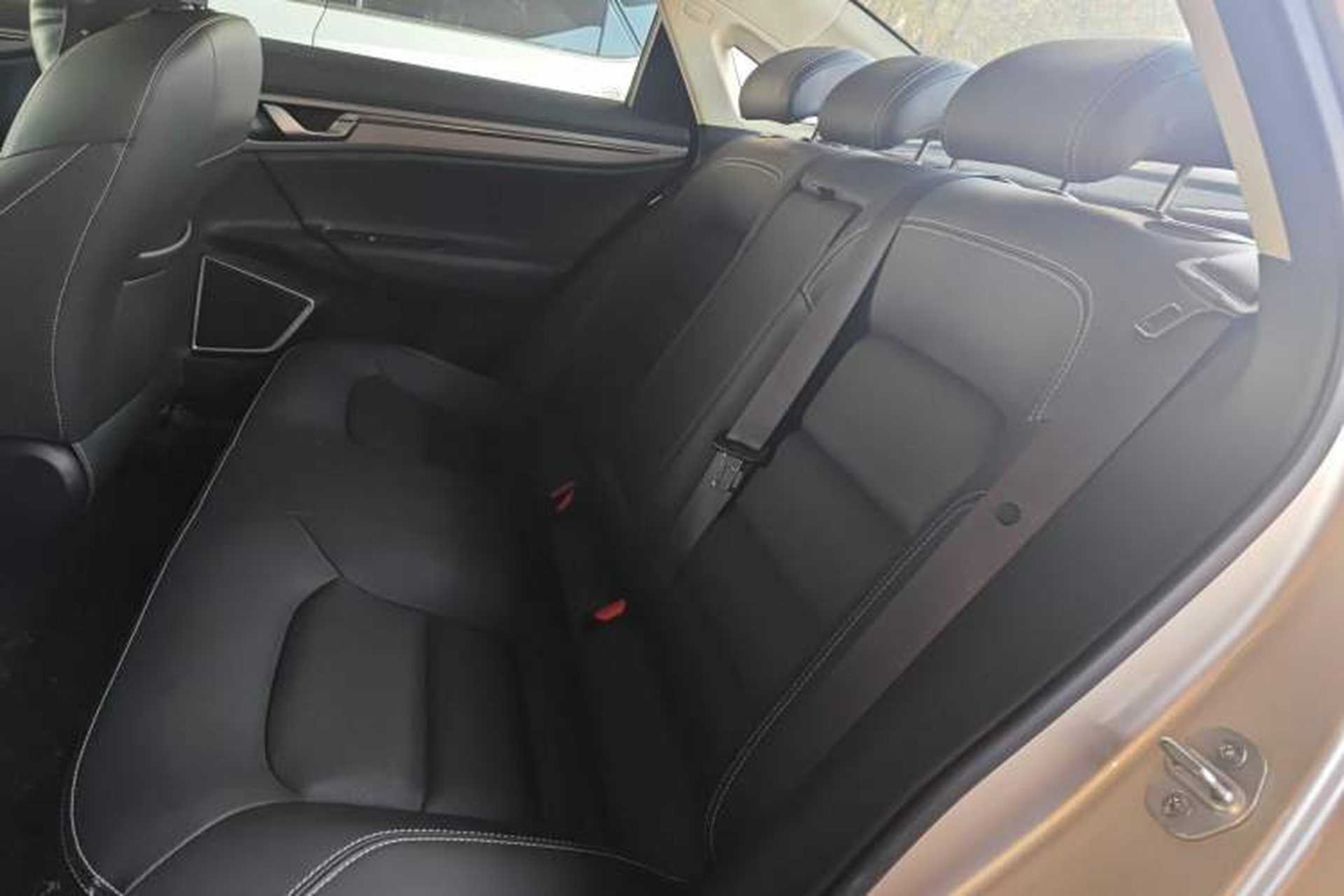 Used Geely Auto Emgrand GL 2017 1.8L DCT Elite Model Left Rear Seat