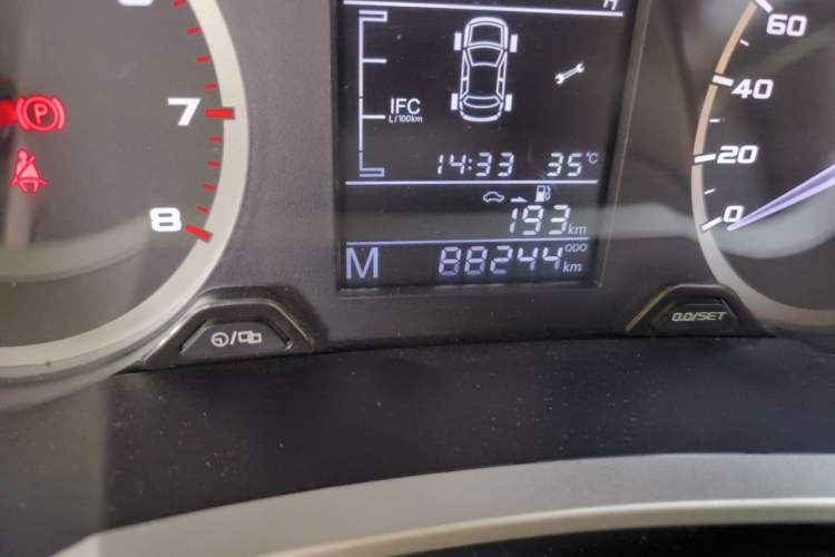 Used Geely Auto Emgrand GL 2017 1.3T Manual Elite Model Odometer Close Up