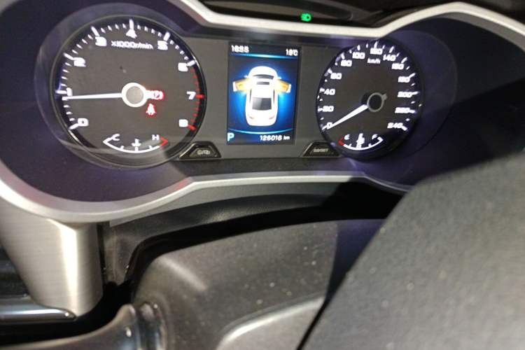 Used Geely Auto Emgrand GL 2017 1.8L DCT Elite Model Odometer Close Up