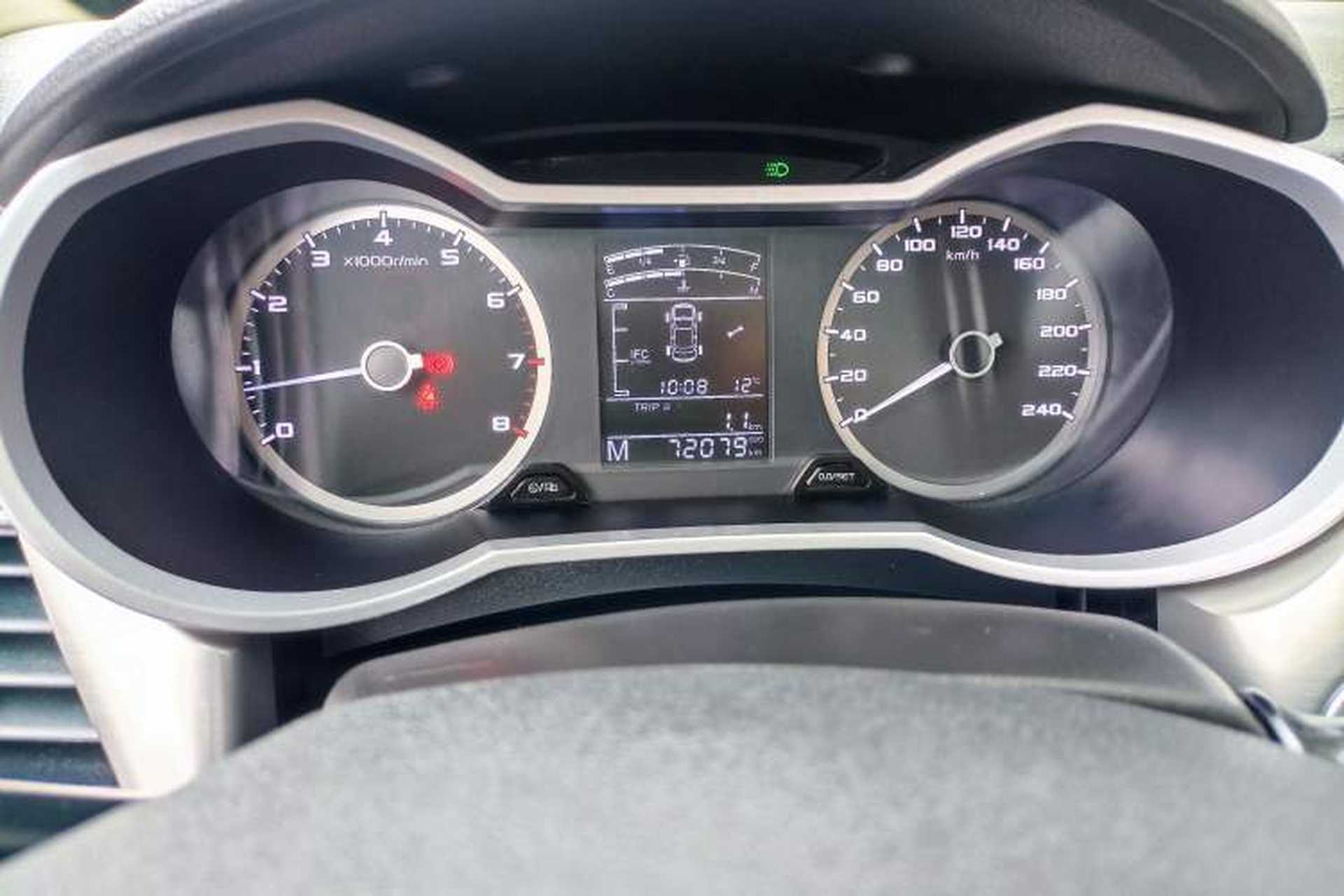 Used Geely Auto Emgrand GL 2017 1.3T Manual Elite Model Odometer Close Up