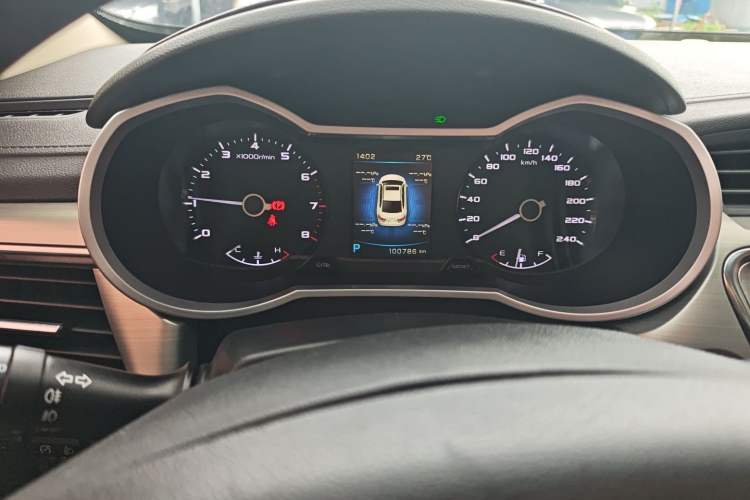 Used Geely Auto Emgrand GL 2017 1.3T DCT Elite Model Odometer Close Up