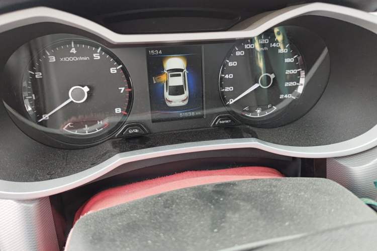 Used Geely Auto Emgrand GL 2017 1.8L Manual Elite Model Odometer Close Up