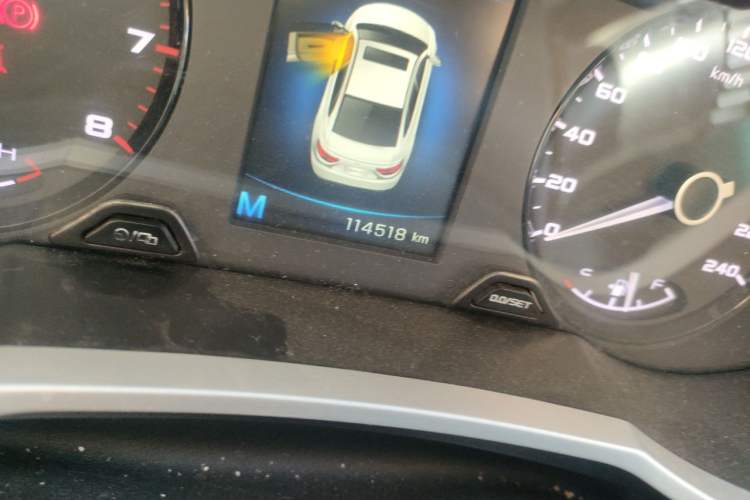 Used Geely Auto Emgrand GL 2017 1.8L Manual Elite Model Odometer Close Up