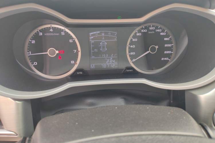 Used Geely Auto Emgrand GL 2017 1.8L Manual Elite Model Odometer Close Up