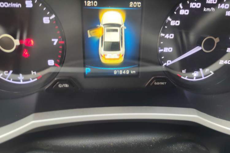 Used Geely Auto Emgrand GL 2017 1.3T DCT Elite Model Odometer Close Up