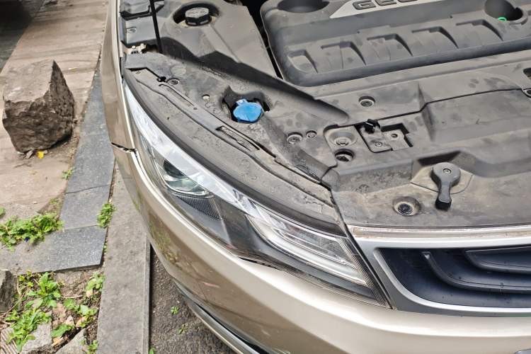 Used Geely Auto Emgrand GL 2017 1.3T DCT Elite Model Right Front Headlight