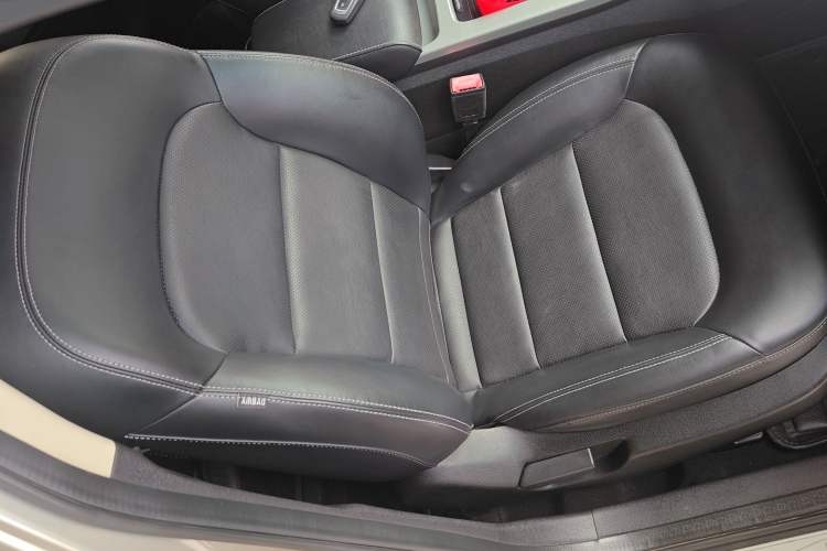 Used Geely Auto Emgrand GL 2017 1.8L DCT Elite Model Right Front Seat
