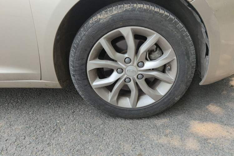 Used Geely Auto Emgrand GL 2017 1.3T DCT Elite Model Right Front Wheel Hub