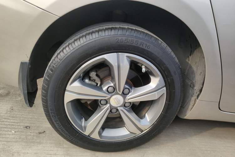 Used Geely Auto Emgrand GL 2017 1.8L DCT Elite Model Right Rear Wheel Hub
