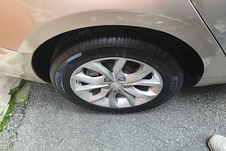 Used Geely Auto Emgrand GL 2017 1.8L DCT Elite Model Right Rear Wheel Hub