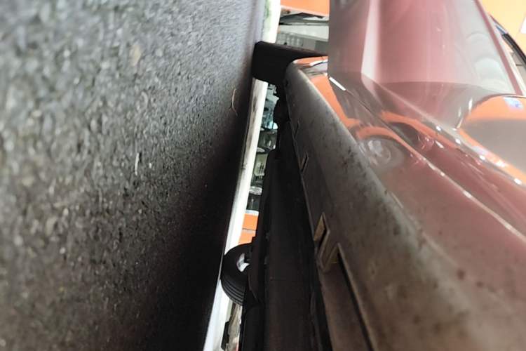 Used Geely Auto Emgrand GL 2017 1.8L DCT Elite Model Right Side Sill