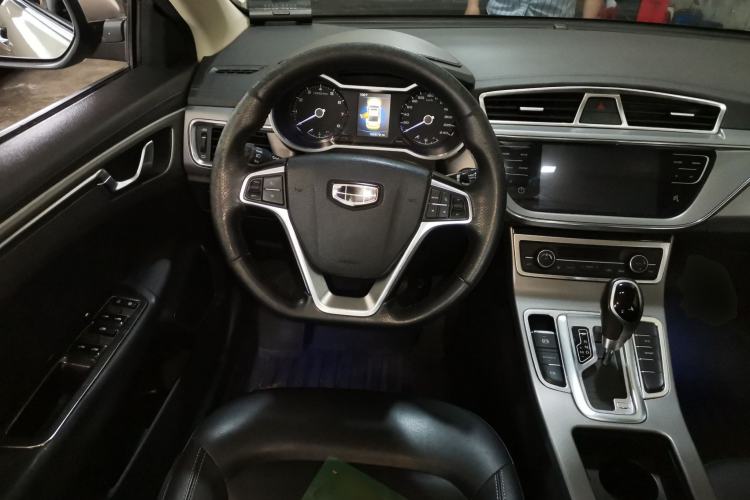 Used Geely Auto Emgrand GL 2017 1.8L DCT Elite Model Steering Wheel