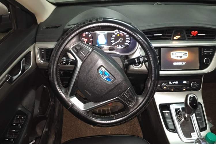 Used Geely Auto Emgrand GL 2017 1.8L DCT Elite Model Steering Wheel