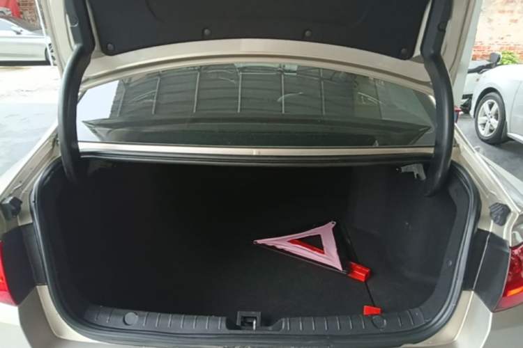 Used Geely Auto Emgrand GL 2017 1.3T Manual Elite Model Trunk