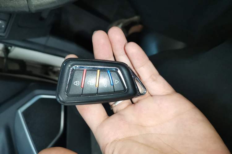 Used Geely Auto Emgrand GL 2017 1.8L DCT Elite Model Vehicle Key
